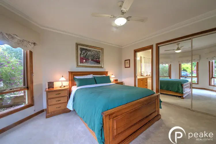 Fifth view of Homely house listing, 8 Chiltern Court, Berwick VIC 3806
