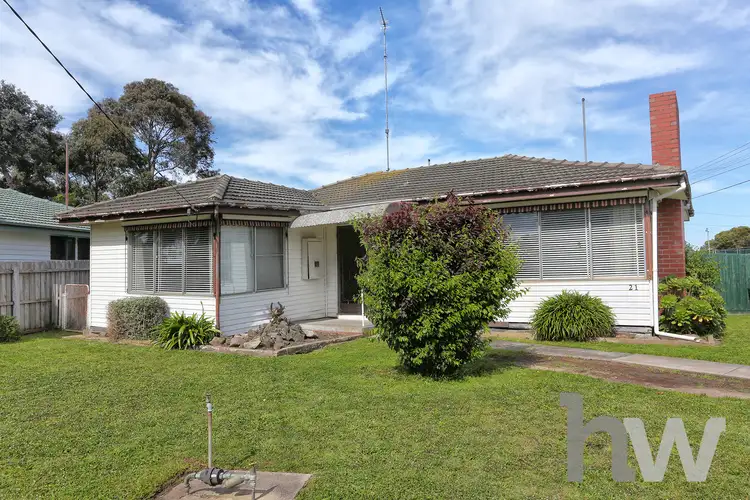 21 Newland Street, Newcomb VIC 3219
