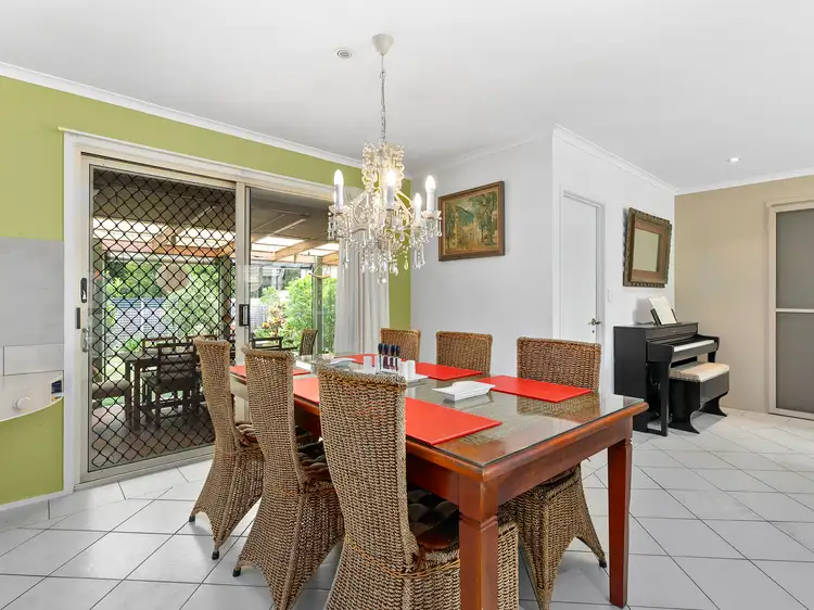 11 Cooba Place, Noosaville QLD 4566