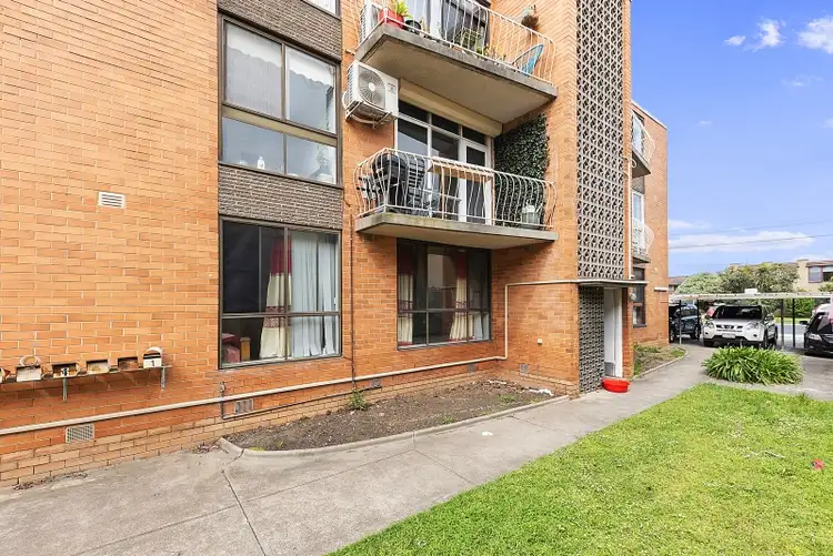 Second view of Homely flat listing, 2/6 Eldridge Street, Footscray VIC 3011