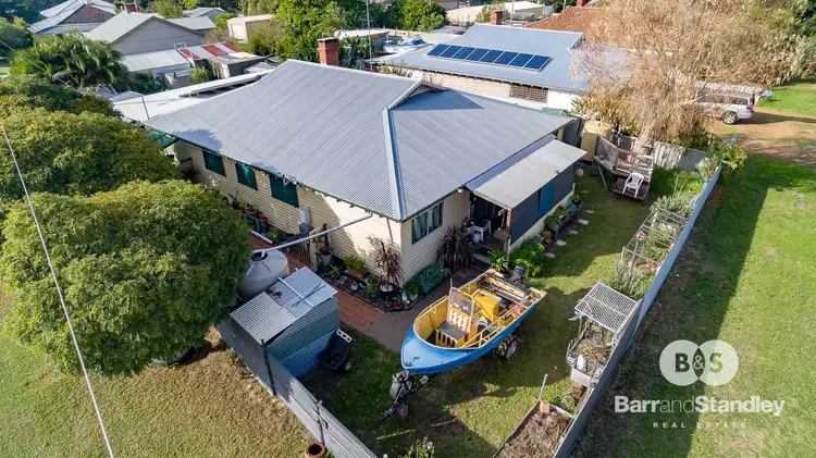 7 The Crescent, Brunswick WA 6224
