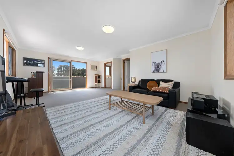 Second view of Homely house listing, 7 Ferndale Drive, Frankston VIC 3199