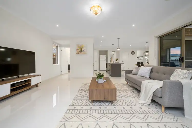 Fifth view of Homely house listing, 39 Sanctuary Lakes East Boulevard, Sanctuary Lakes VIC 3030