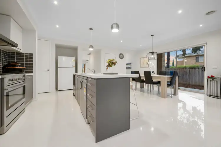 Sixth view of Homely house listing, 39 Sanctuary Lakes East Boulevard, Sanctuary Lakes VIC 3030