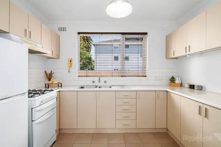 Fourth view of Homely apartment listing, 7/1 The Avenue, Windsor VIC 3181