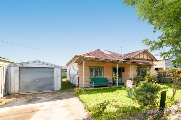 17 Norfolk Street, Maidstone VIC 3012
