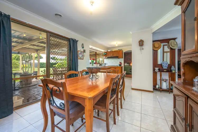 Sixth view of Homely house listing, 3 Ash Court, Romsey VIC 3434
