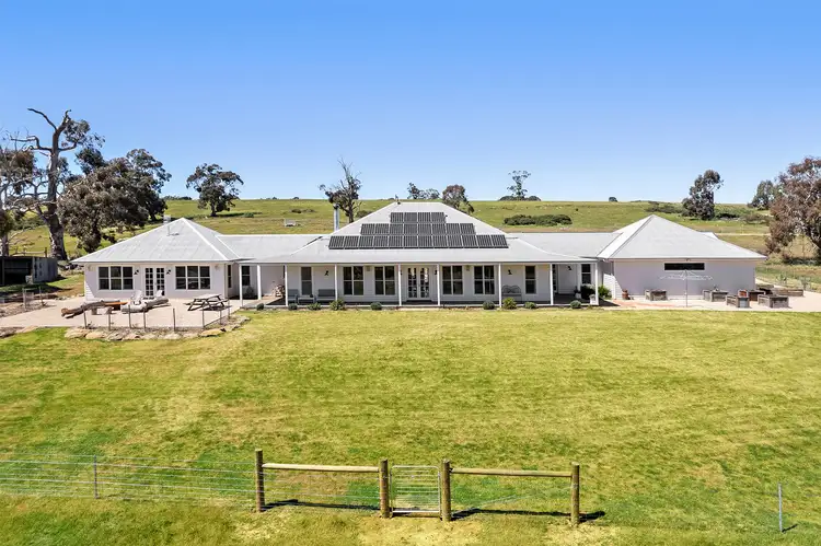 310 Queens Lane, Drummond North VIC 3446