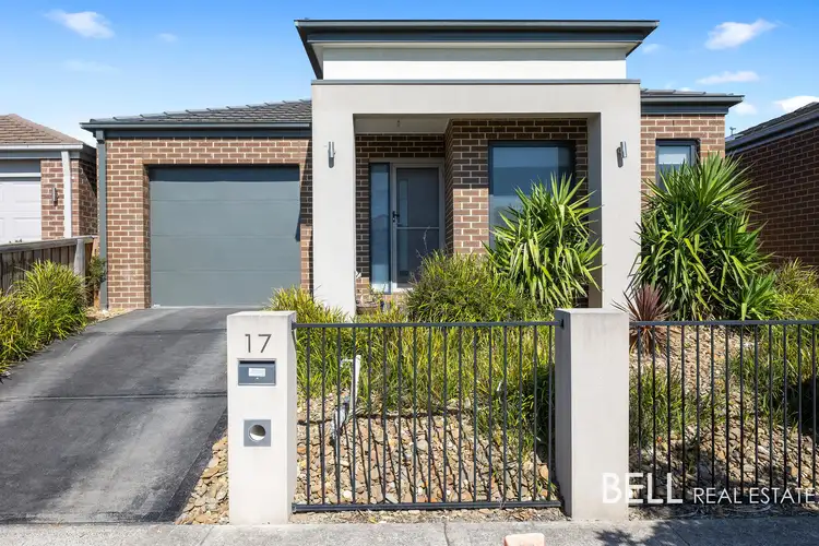 17 Arlington Avenue, Pakenham VIC 3810
