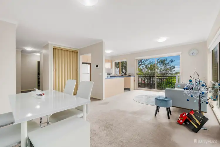 1/1 Bellevue Avenue, Doncaster East VIC 3109