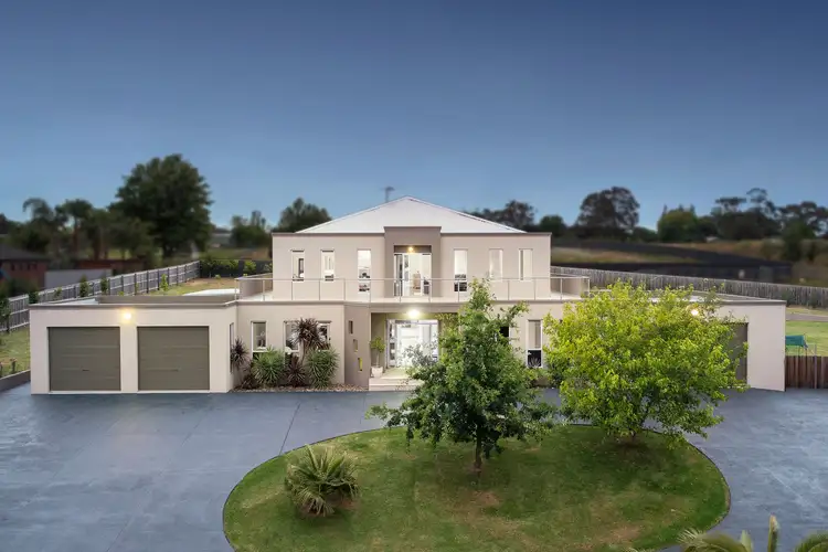 11-12 Gillies Court, Narre Warren South VIC 3805