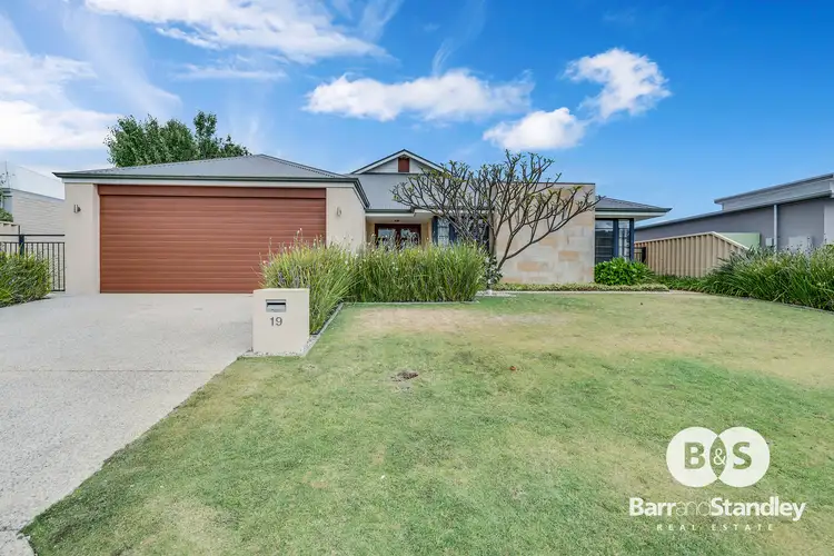 19 Greenough Place, Millbridge WA 6232