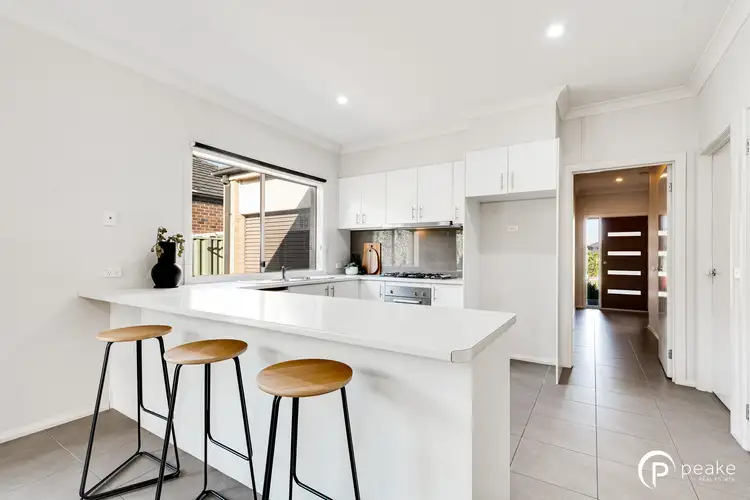 Fifth view of Homely house listing, 5 Cohens Way, Pakenham VIC 3810