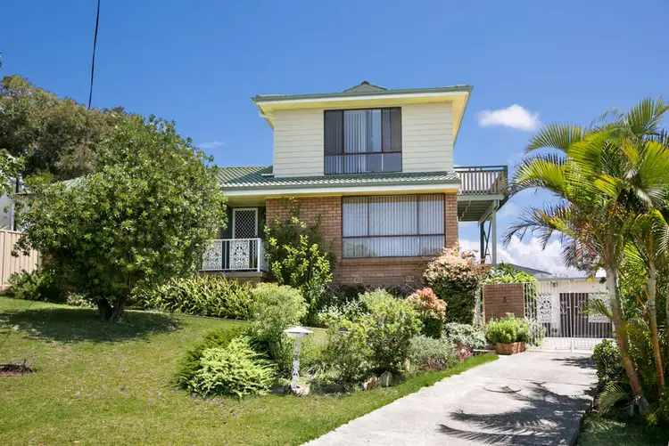 Second view of Homely house listing, 3 Theile Place, Mount Warrigal NSW 2528