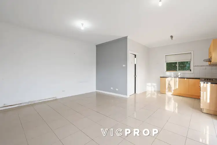 Fifth view of Homely house listing, 6 Pollock Court, Delahey VIC 3037