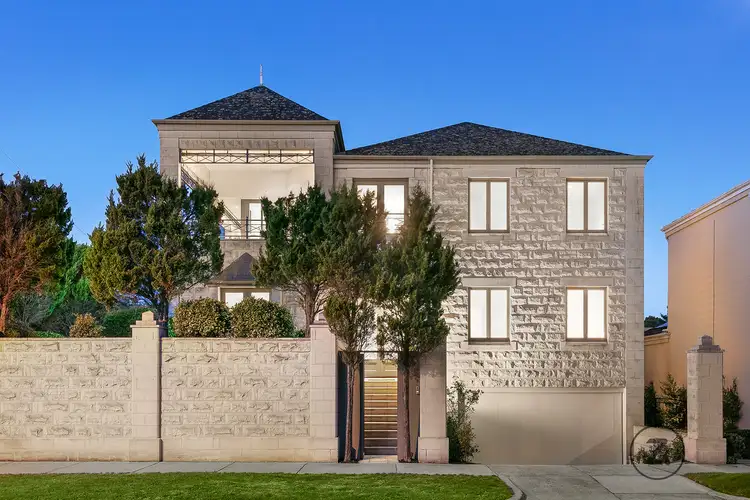 96 Beach Road, Sandringham VIC 3191