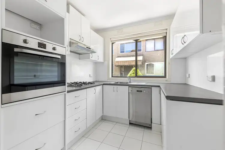 Fourth view of Homely apartment listing, 6/15 Firth Street, Doncaster VIC 3108