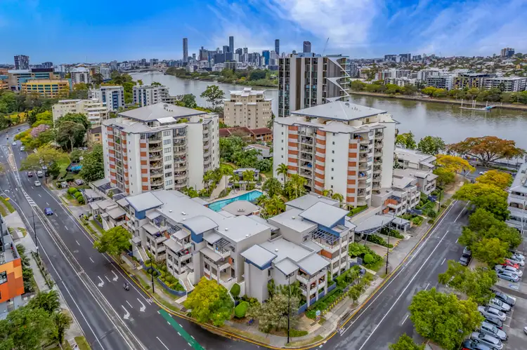 137/7 Land Street, Toowong QLD 4066