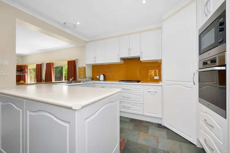 Third view of Homely house listing, 8 Paddock Court, Ferntree Gully VIC 3156