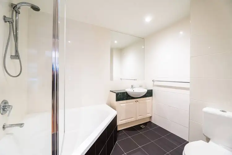 Sixth view of Homely apartment listing, 703/15 Queens Road, Melbourne VIC 3000