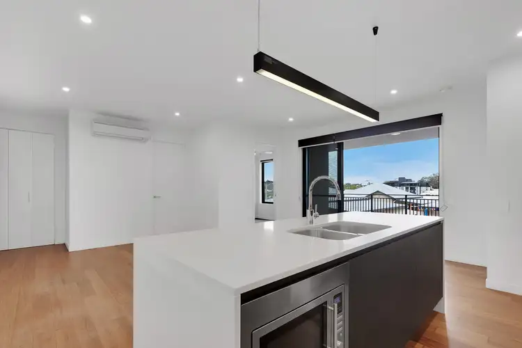 Fifth view of Homely unit listing, 303/133 Clarence Road, Indooroopilly QLD 4068