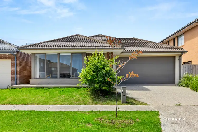 14 Balanchin Street, Point Cook VIC 3030