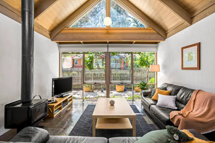 8 Branksome Grove, Blackburn South VIC 3130