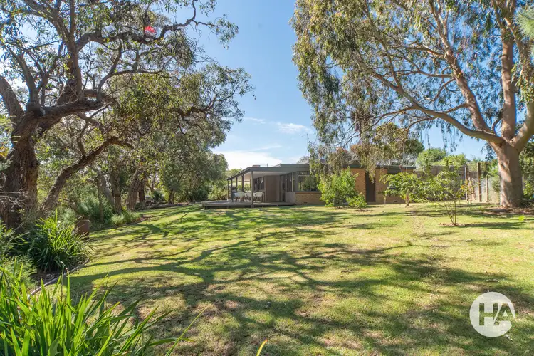 17 Dumossa Avenue, Rosebud VIC 3939