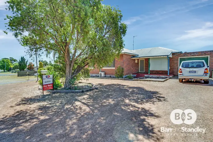 30 Hands Avenue, Carey Park WA 6230