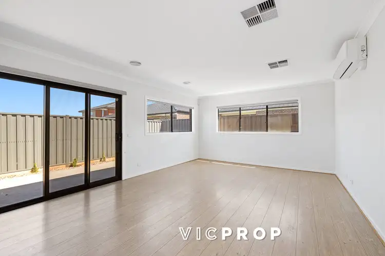 Fifth view of Homely house listing, 42 Runcorn Crescent, Strathtulloh VIC 3338