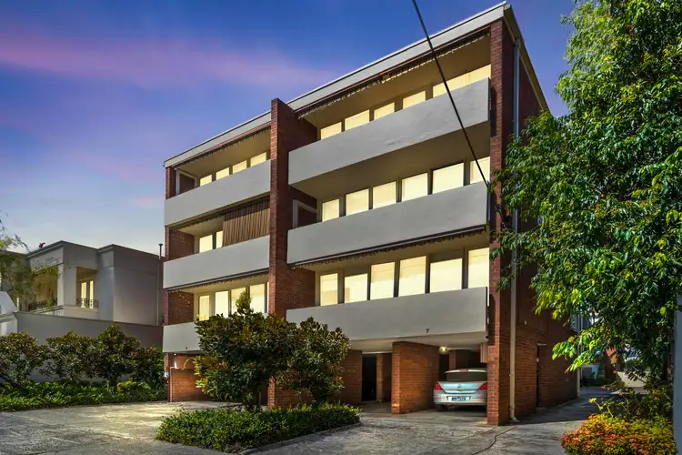 9/76 Mathoura Road, Toorak VIC 3142