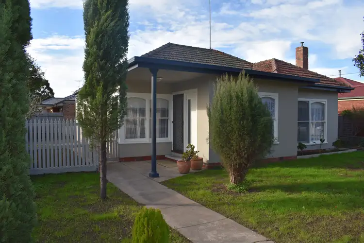 23 Breakwater Road