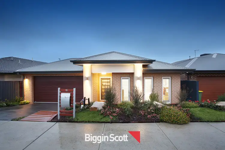 15 Chiswick Street, Officer VIC 3809