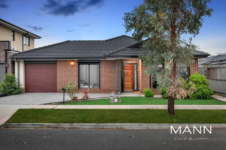 4 Bedford Way, Mickleham VIC 3064