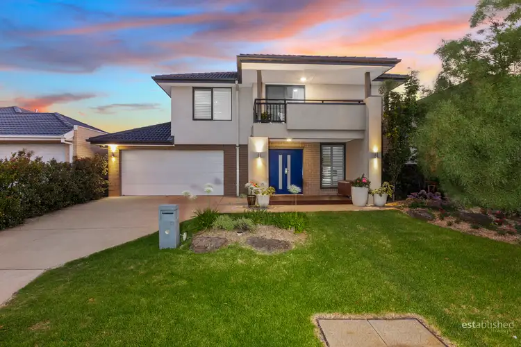 12 Outrigger Court, Sanctuary Lakes VIC 3030