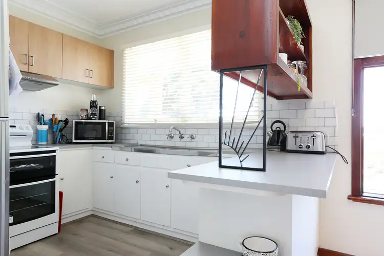 Sixth view of Homely house listing, 10 Peter Street, Grovedale VIC 3216