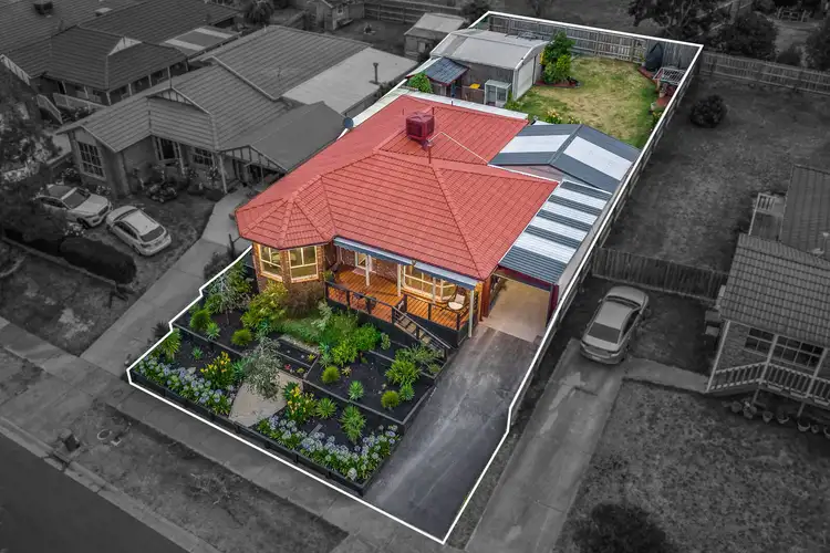 Second view of Homely house listing, 11 Edan Court, Pakenham VIC 3810