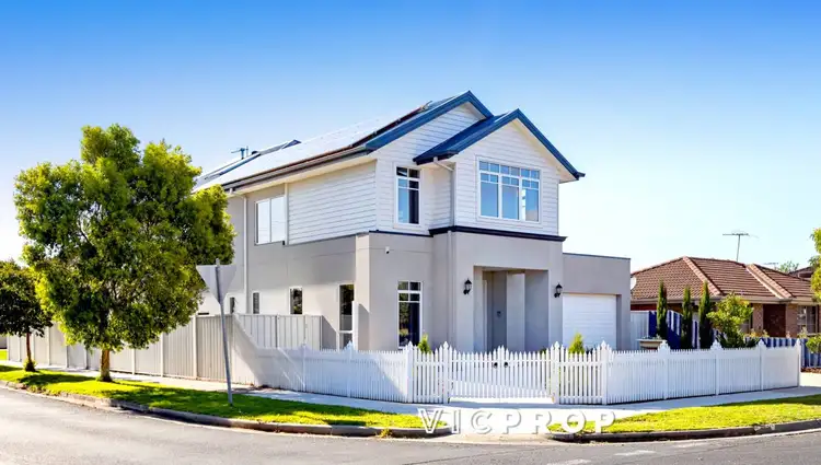 104 Grieve Parade, Altona VIC 3018