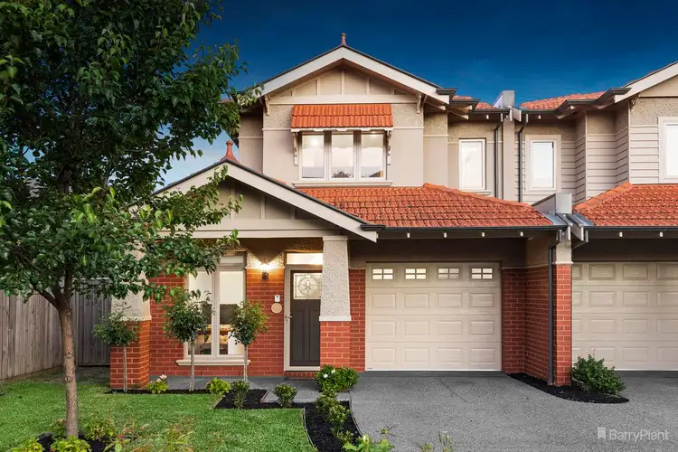 6 Dalveen Road, Ivanhoe VIC 3079