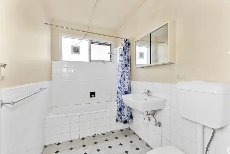 Sixth view of Homely flat listing, 2/16 Eldridge Street, Footscray VIC 3011