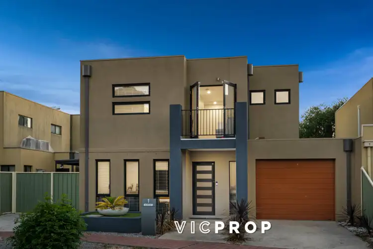 1 Friar Park Place, Point Cook VIC 3030