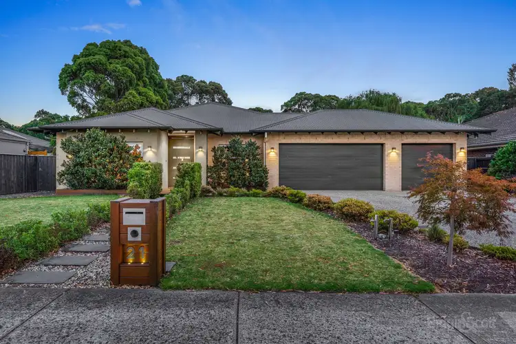 21 Duce Street, Cranbourne East VIC 3977