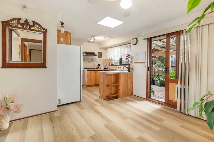 Fifth view of Homely house listing, 8 Dunsterville Crescent, Frankston VIC 3199