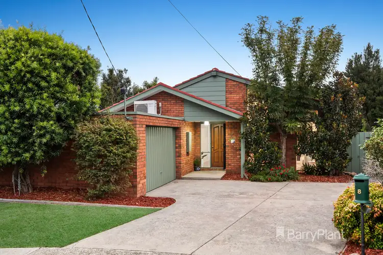8 Ashbourne Place, Dingley Village VIC 3172