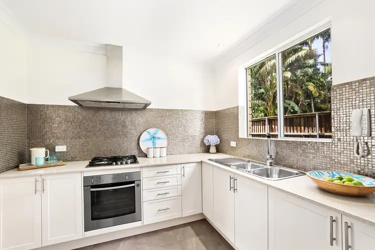 Third view of Homely apartment listing, 4/21 Cavill Street, Queenscliff NSW 2096