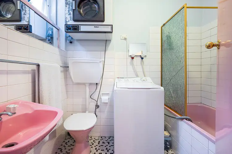 Fifth view of Homely apartment listing, 3/182 Barkly Street, Fitzroy North VIC 3068