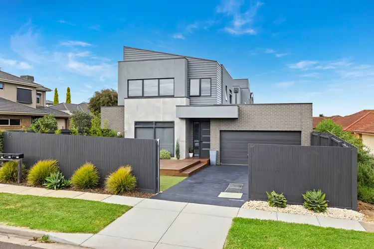 1/18 Van Ness Avenue, Mornington VIC 3931