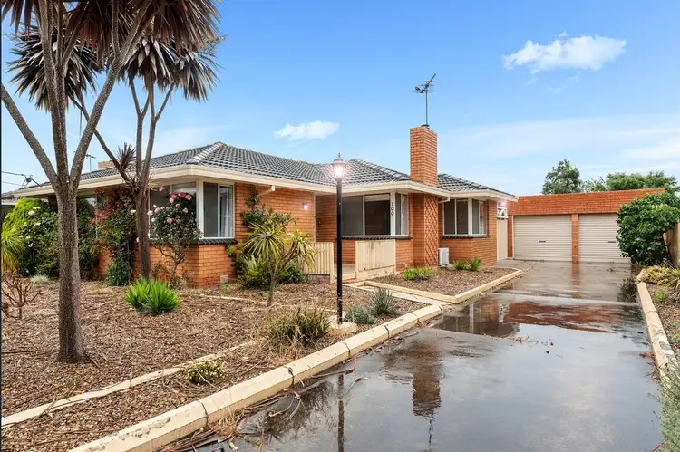 100 Helms Street, Newcomb VIC 3219