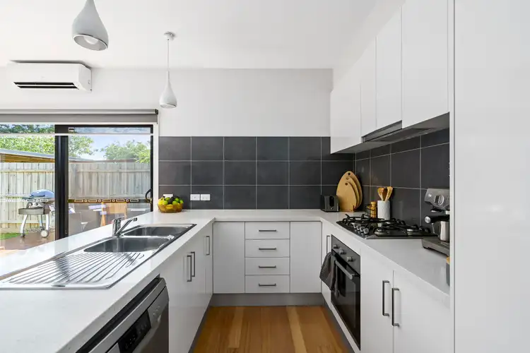 Sixth view of Homely unit listing, 2/52 Stenhouse Avenue, Brooklyn VIC 3012