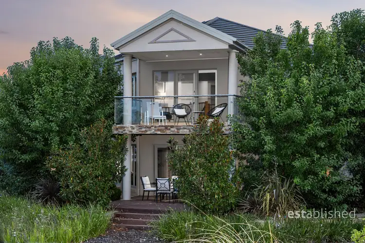 2 Teeside Court, Sanctuary Lakes VIC 3030